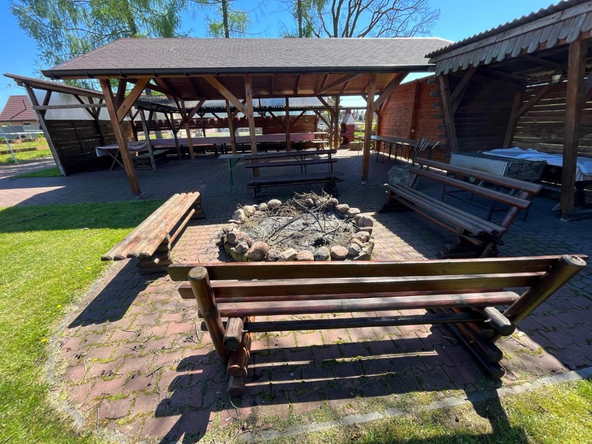 Stajnia Pod Debem Bed & Breakfast Starachowice Bagian luar foto