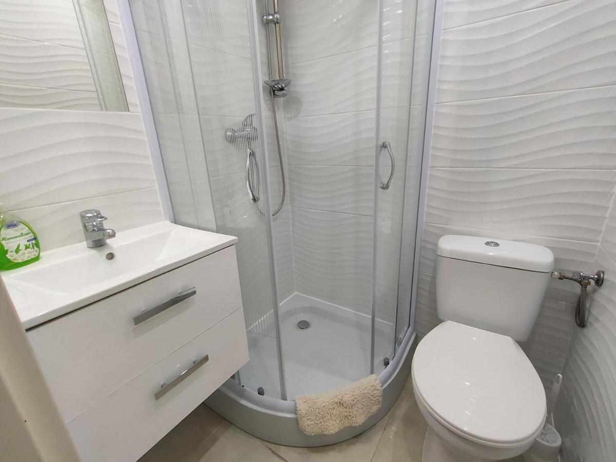 Stajnia Pod Debem Bed & Breakfast Starachowice Bagian luar foto